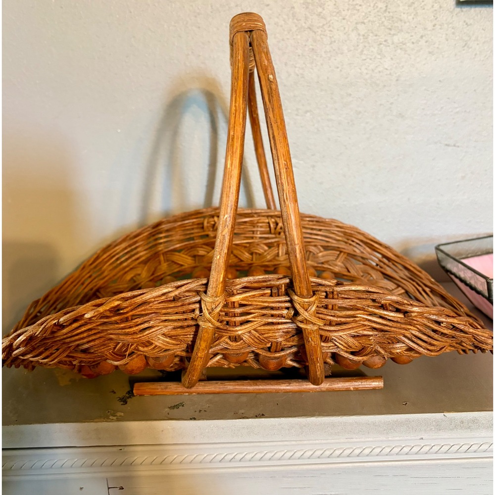 Vintage Woven Wicker foraging Basket Wooden Bead Accents Natural Brown Decor